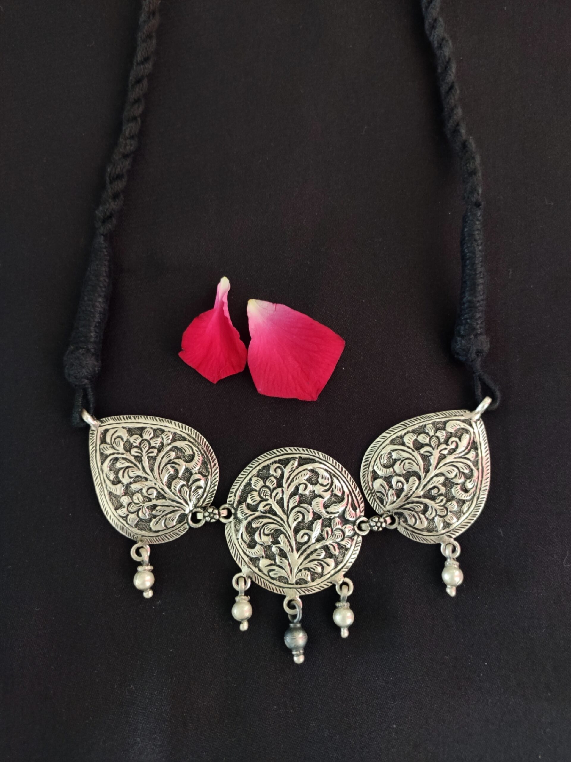 Vintage Chitai Choker