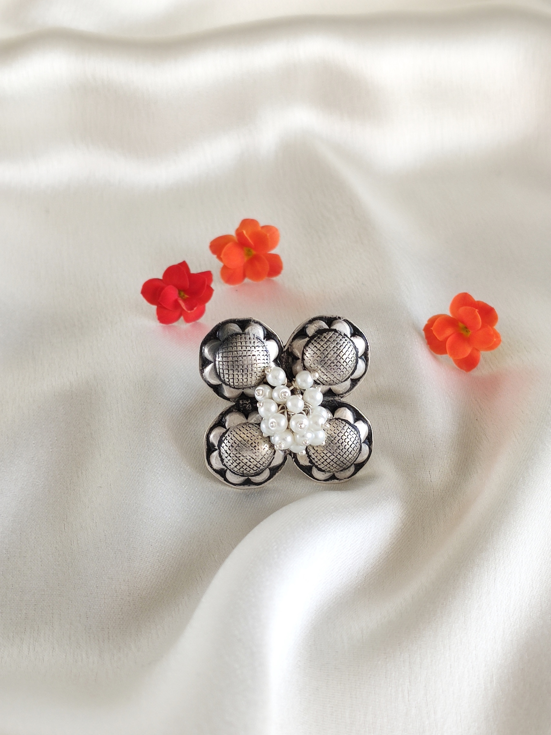 Statement Ring with Pearls