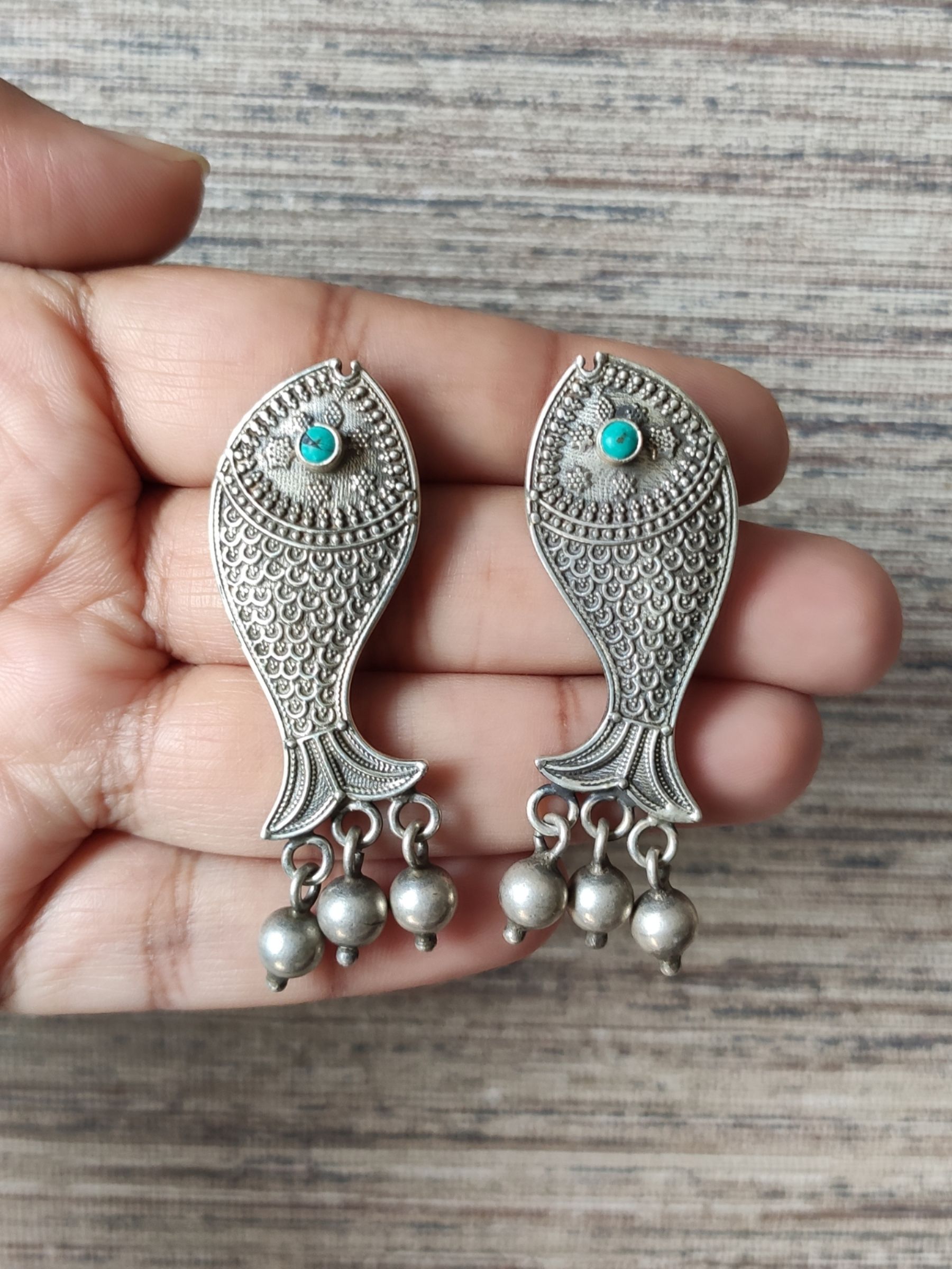 Fish Studs – Turquoise