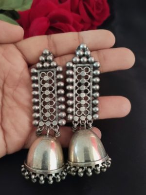 Jaali Jhumkas