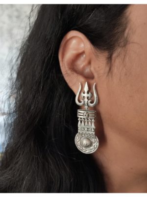 Trishul Studs