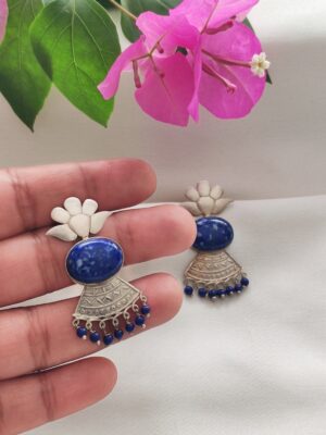 FLORA Lapis Lotus Studs