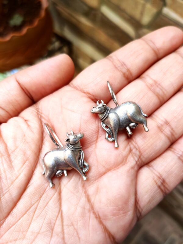 Papeeha's Signature Cow Hooks