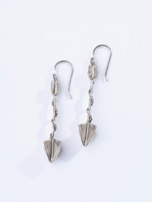 FLORA – Arrow Drop Earrings