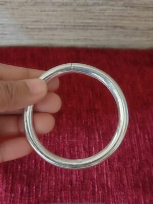 Solid Pipe Bangle – Size 2.4 (Openable)