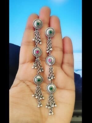 Shoulder Dusters – Red and Green